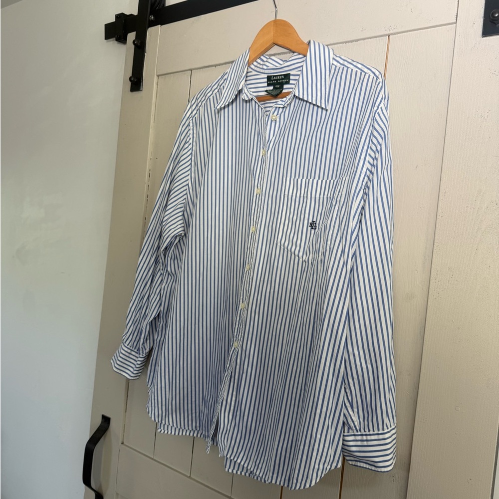 Ralph Lauren Blue and White Striped Cotton Button-Up Shirt embroidered logo - Picture 2 of 7